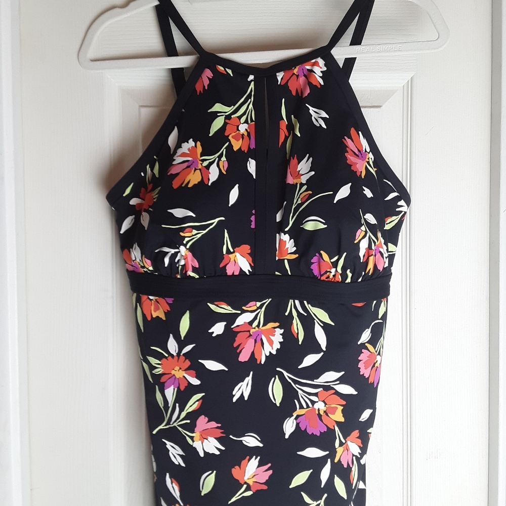 LANDS END floral tropical tankino top